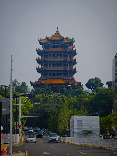 城市建筑与光线